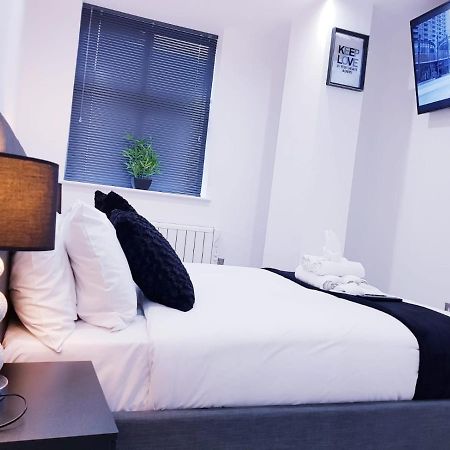 Z Home Apartments Leicester Bagian luar foto