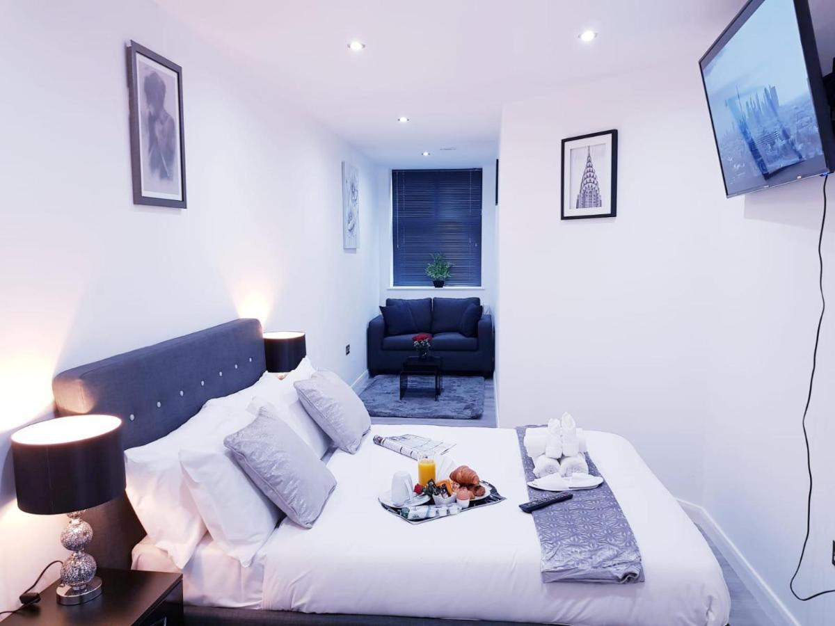 Z Home Apartments Leicester Bagian luar foto