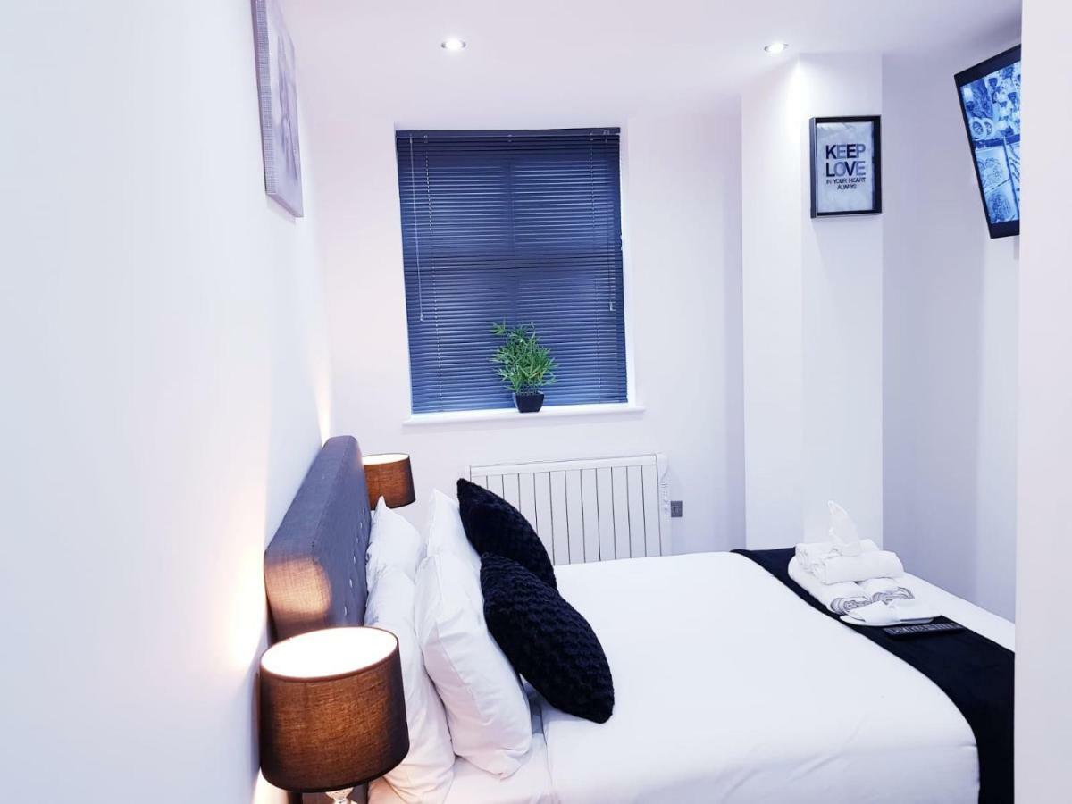 Z Home Apartments Leicester Bagian luar foto