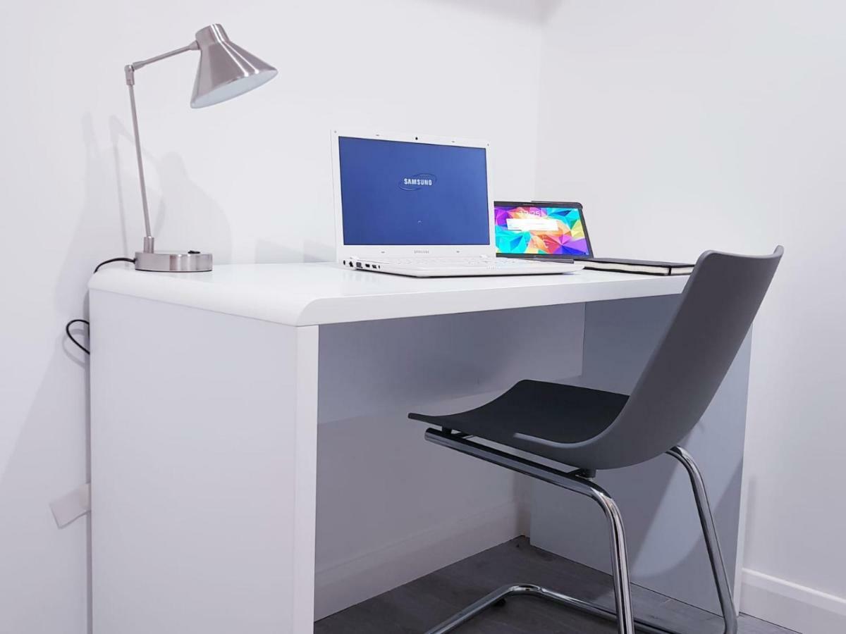 Z Home Apartments Leicester Bagian luar foto