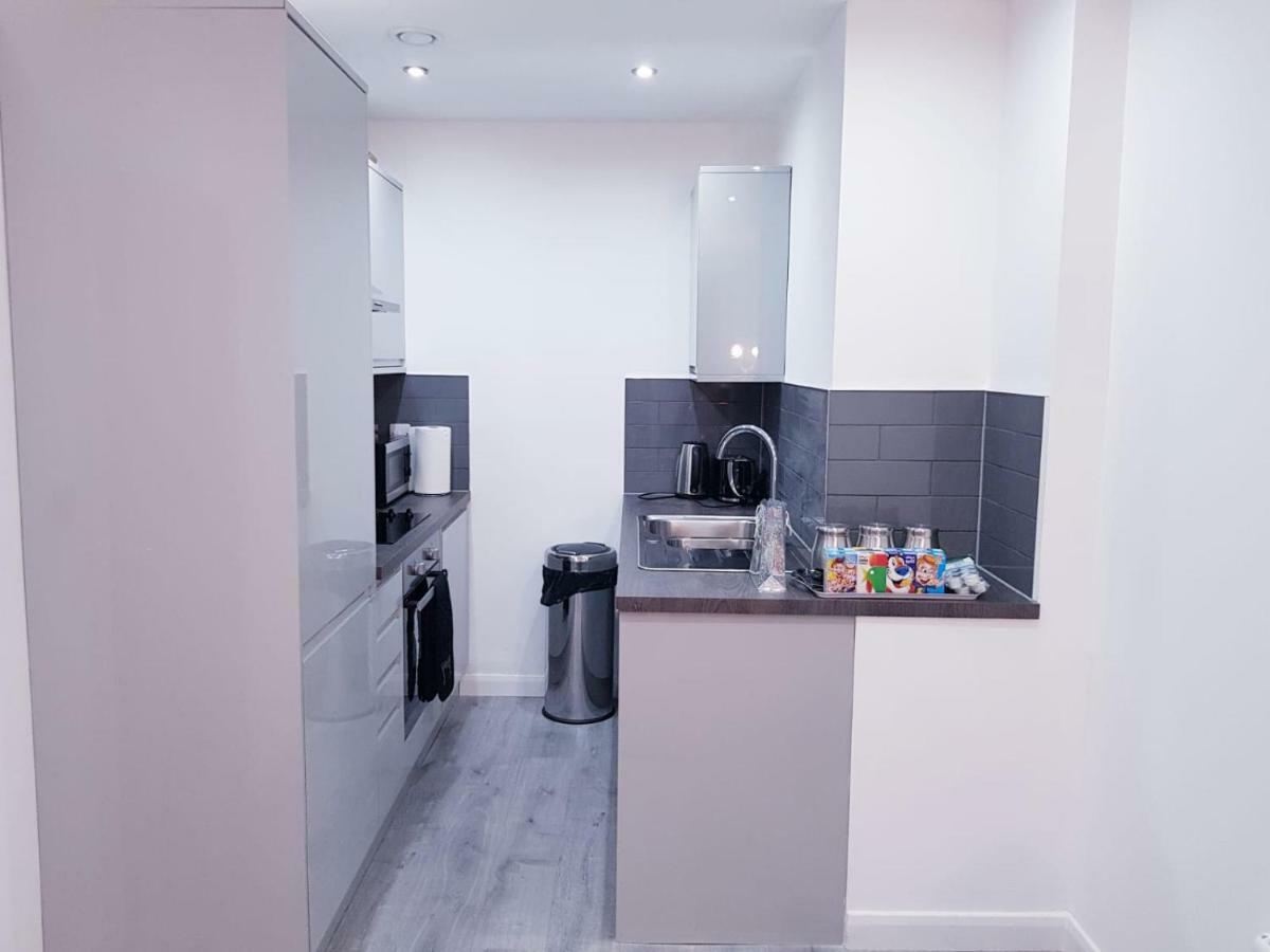 Z Home Apartments Leicester Bagian luar foto