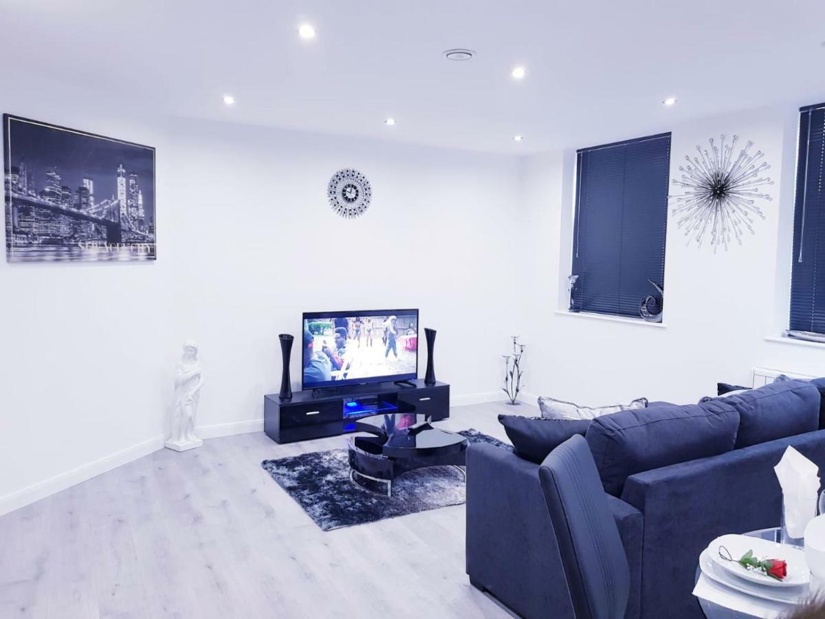 Z Home Apartments Leicester Bagian luar foto