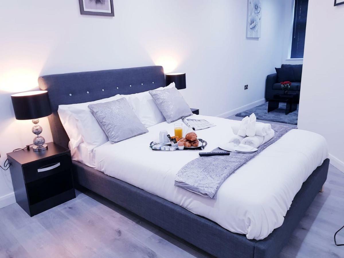 Z Home Apartments Leicester Bagian luar foto